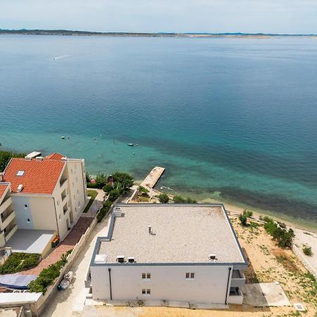 Beachfront Apartments Tic With Seaview Miletici Екстериор снимка