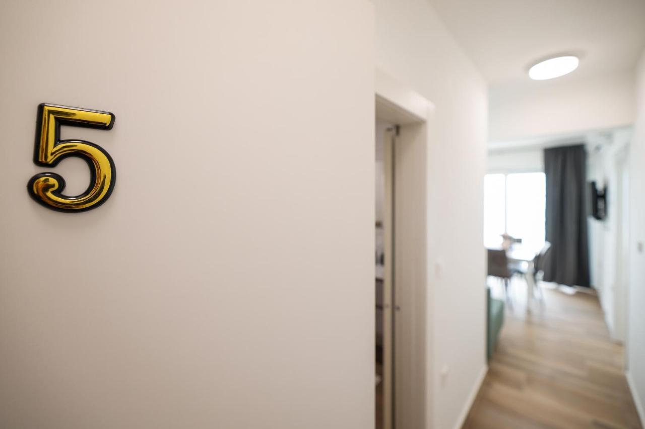 Beachfront Apartments Tic With Seaview Miletici Екстериор снимка