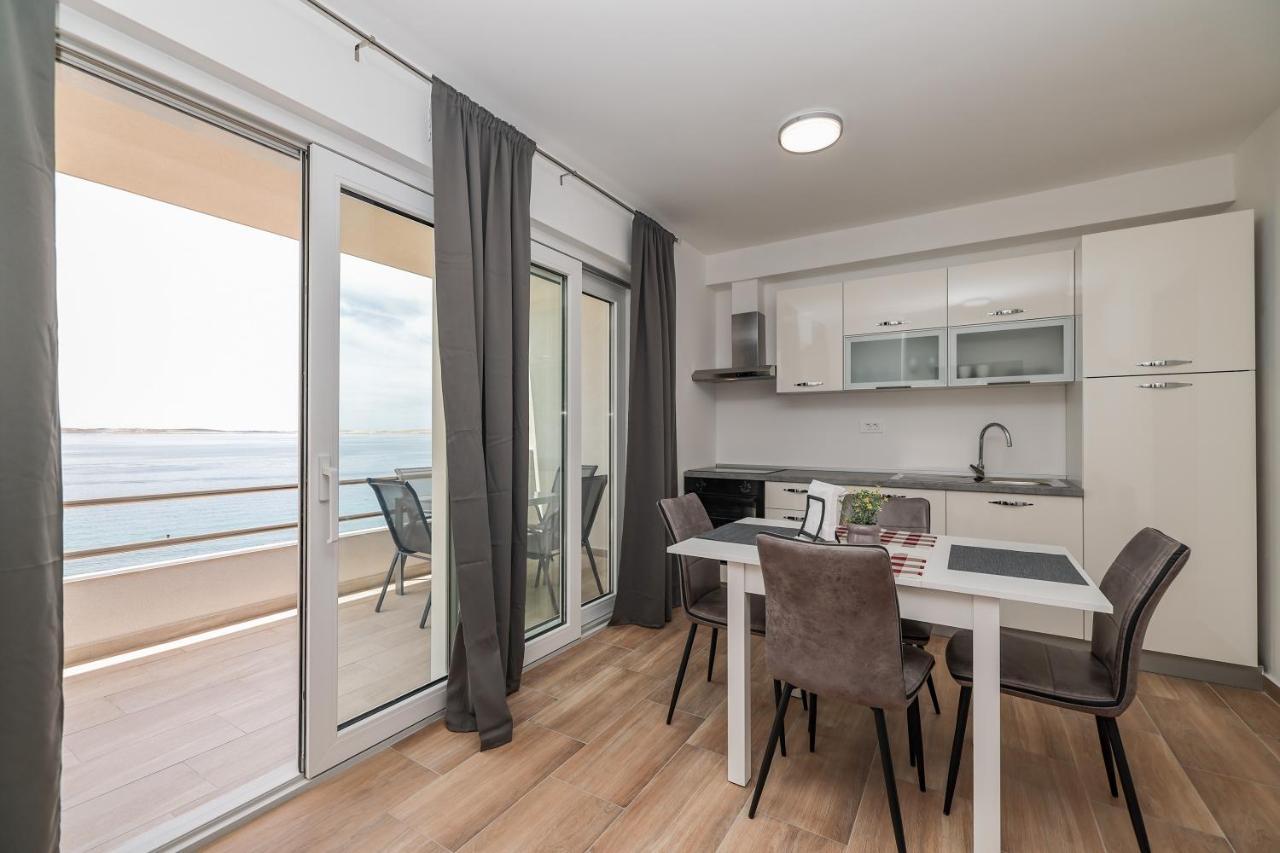 Beachfront Apartments Tic With Seaview Miletici Екстериор снимка