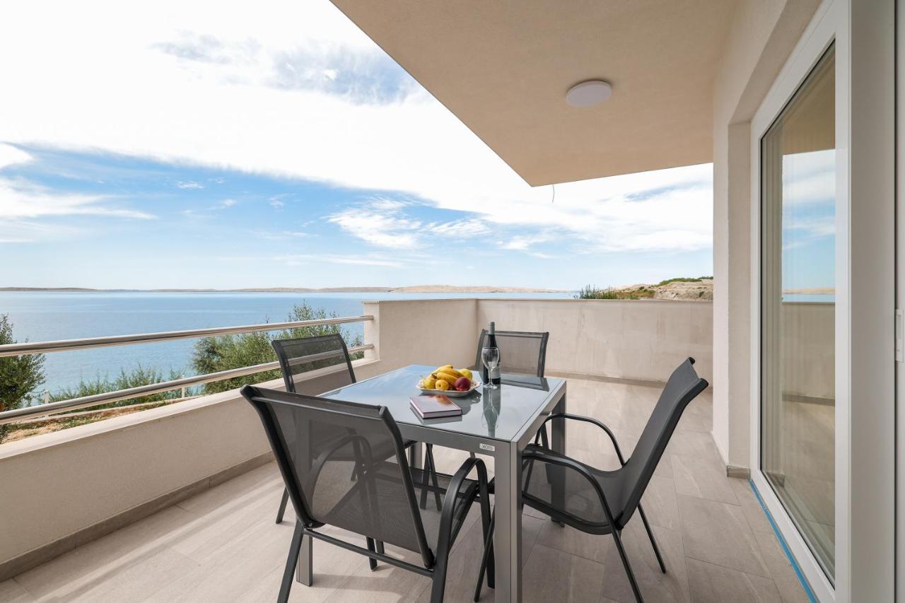 Beachfront Apartments Tic With Seaview Miletici Екстериор снимка