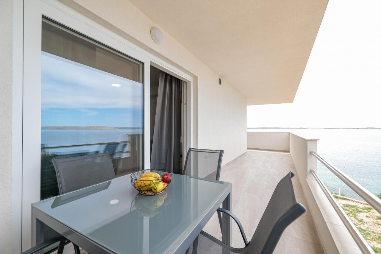 Beachfront Apartments Tic With Seaview Miletici Екстериор снимка