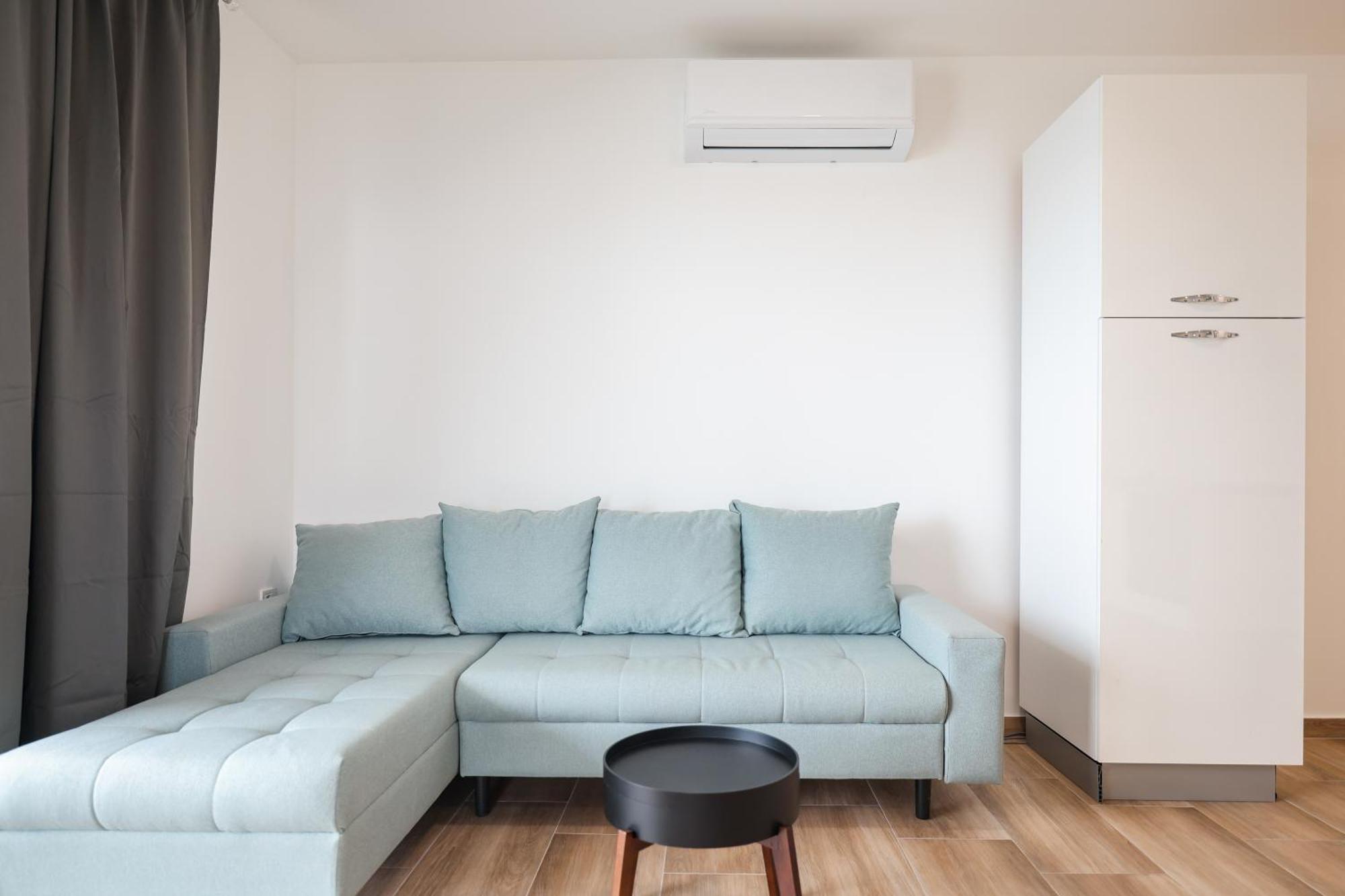 Beachfront Apartments Tic With Seaview Miletici Екстериор снимка
