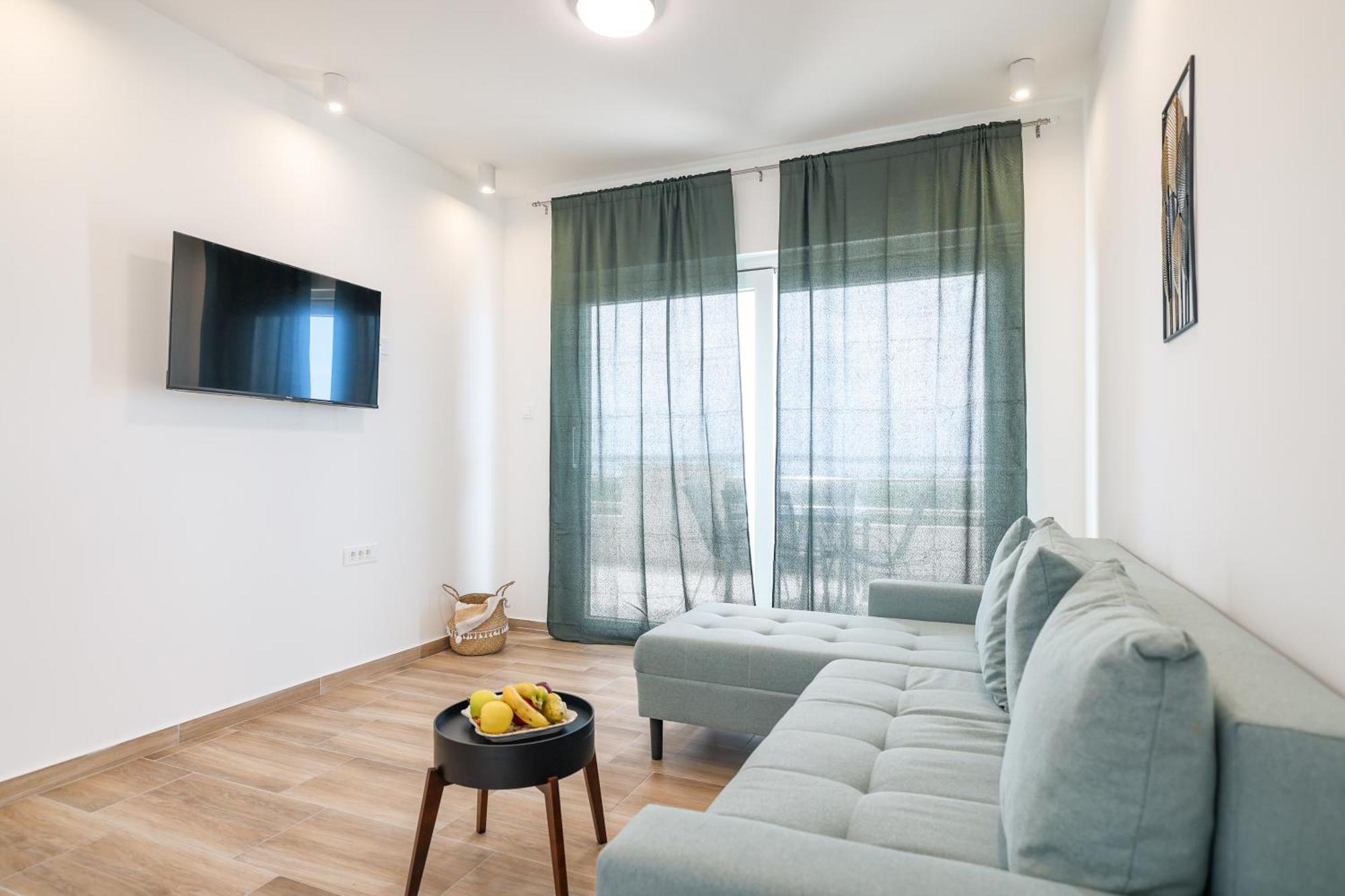 Beachfront Apartments Tic With Seaview Miletici Екстериор снимка